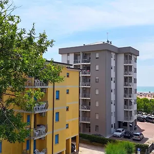Apartment Lyons Nord E Sud, Bibione